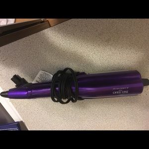 Bed Head “A Wave We Go” hair iron